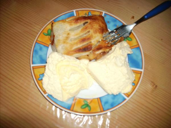 Appelstrudel met ijs, lekker