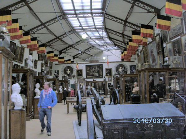 Iets gaan drinken in legermuseum