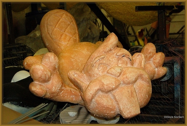 sized_sized_DSC16805a karnaval voorbereiding