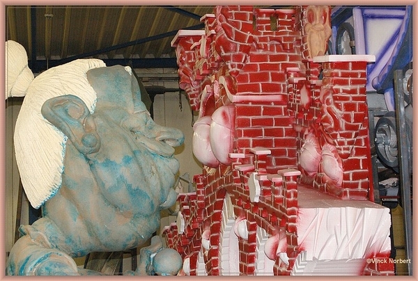 sized_sized_DSC16810a karnaval voorbereiding