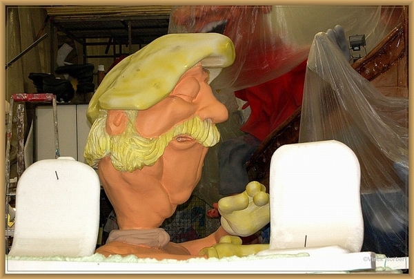 sized_sized_DSC16811a karnaval voorbereiding