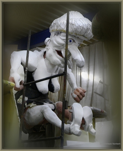 sized_sized_P2030204a karnaval - werk hallen