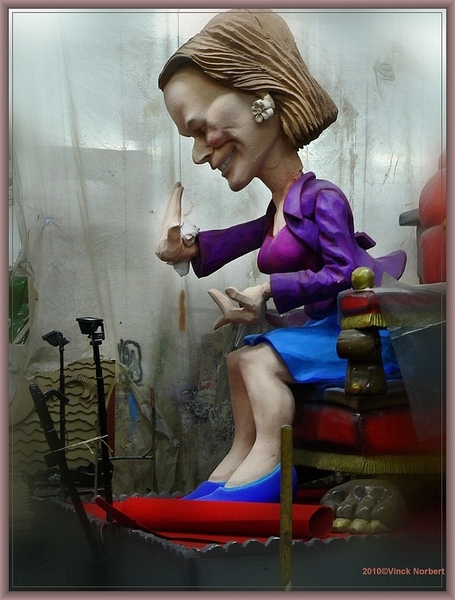 sized_sized_P2030211a karnaval - werk hallen