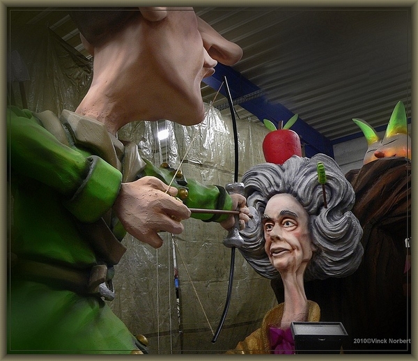 sized_sized_P2030215a karnaval - werk hallen