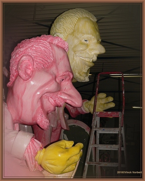 sized_sized_P2030236a karnaval - werk hallen