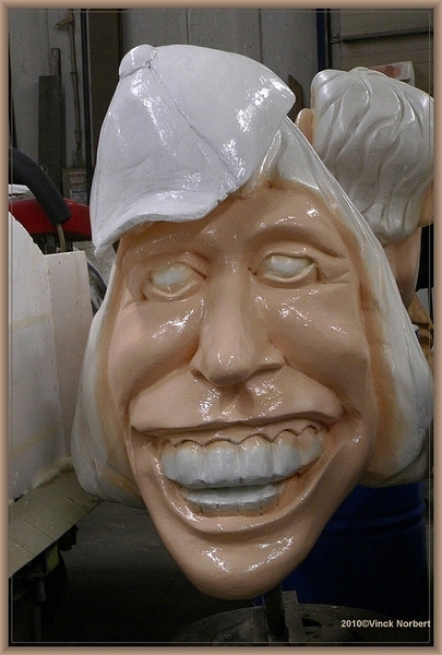 sized_sized_P2030242a karnaval - werk hallen