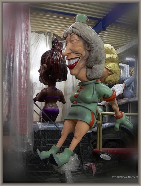 sized_sized_P2030297a karnaval werkhallen