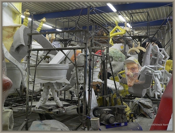 sized_sized_P2030317a karnaval werkhallen