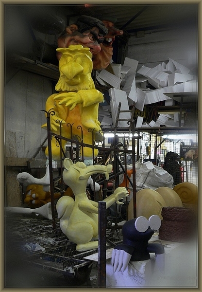 sized_sized_P2030319a karnaval werkhallen