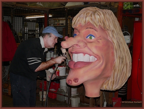 sized_sized_P2030322a karnaval werkhallen