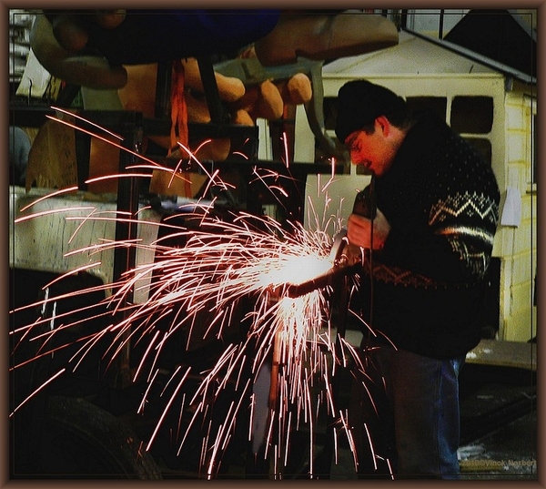 sized_sized_P2030332a karnaval werkhallen