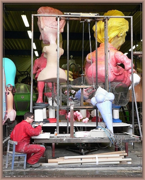 sized_sized_P2030350a karnaval werkhallen