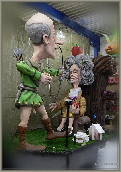 sized_sized_P2030365a karnaval werkhallen