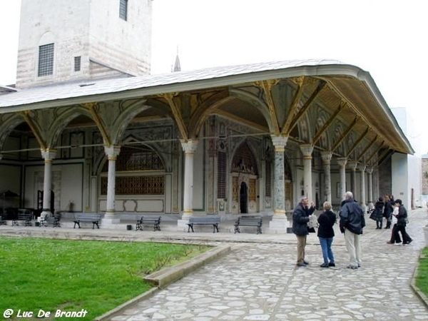 2010_03_05 Istanbul 061 Topkapi Palace Second Courtyard Imperial