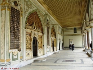 2010_03_05 Istanbul 140 Topkapi Palace Second Courtyard Imperial