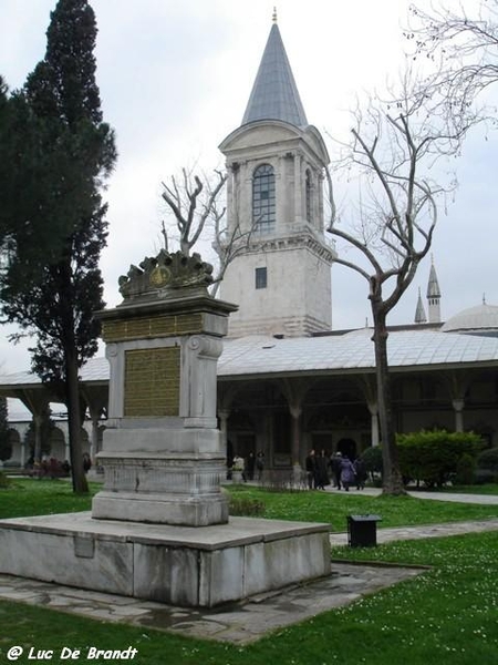 2010_03_05 Istanbul 200 Topkapi Palace Second Courtyard