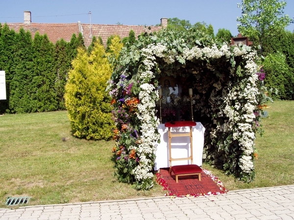 Kapelletje voor De Blauwe Kerk in Heviz