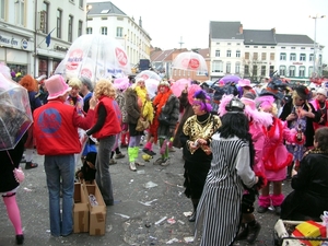 43 Voil jeannetenstoet  20.02.07