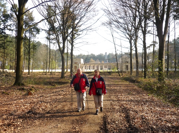 10.04.18.ZONNEBEKE.LLANGZAAM MAAR ZEKER