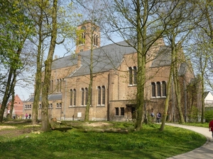 10.04.18.ZONNEBEKE .DE KERK