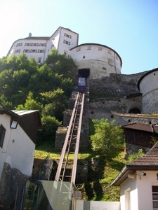 F290  lift   Kufstein kasteel