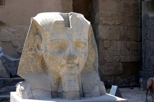 w2  Karnak