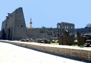 c   Luxor tempel