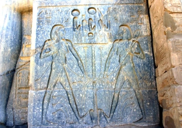 d23   Luxor tempel