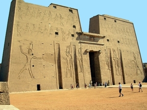 a61  Edfu-tempel