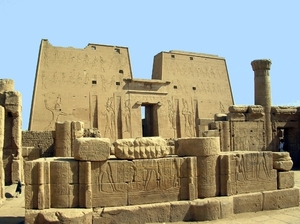 e5   Edfu-tempel