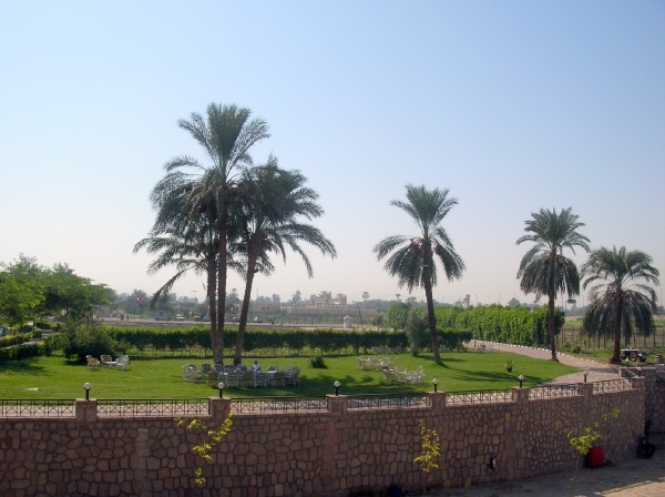 e4    Luxor en omgeving