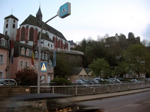 a5 Neuerburg kerk en kasteelruïne