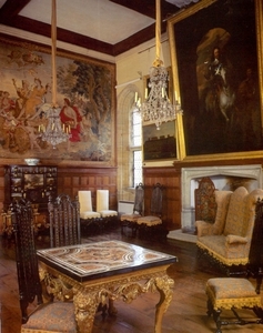 a56 Penshurst the tapestry room