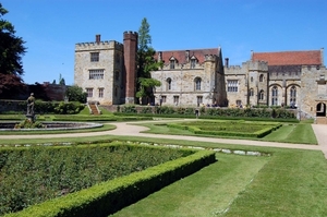 a73   Penshurst garden
