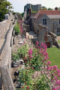 c33   Carisbrooke castle