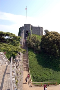 c34   Carisbrooke castle