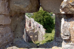 c39   Carisbrooke castle