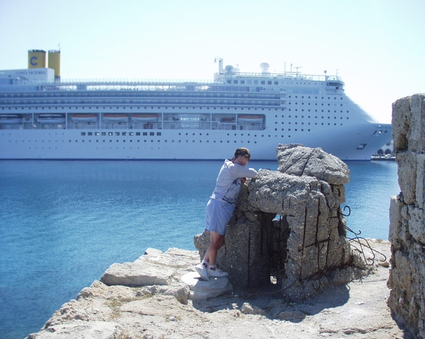 De haven bij Rhodos