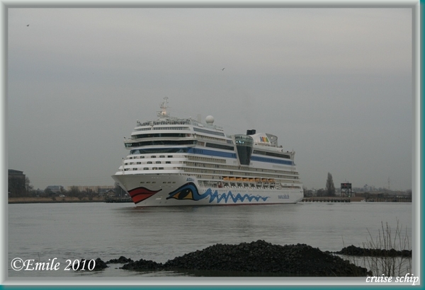 cruise schip 009sized_cruise schip 009