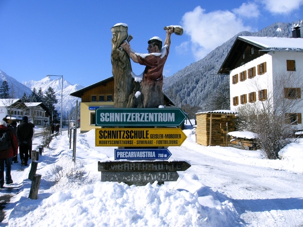 Schnitzerdorf Elbigenalp