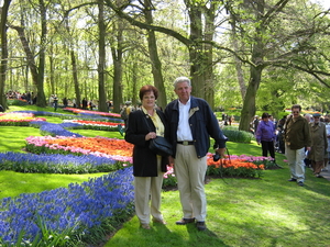 mijn zus en vriend in het keukenhof nederland
