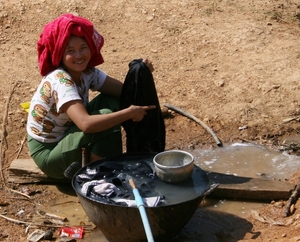 Jonge Palaung vrouw