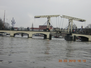 ophaalbrug grachten Amsterdam