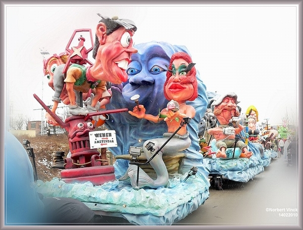 sized_sized_P2030698a karnaval 2010