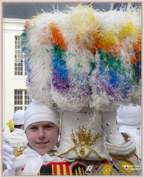 sized_sized_P2030753a karnaval maadag