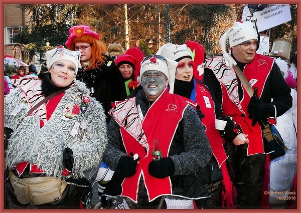 sized_sized_P2040106a karnaval dinsdag