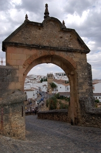 1027 Ronda - arco de Felipe 5