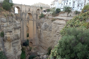 1045 Ronda - Puente viejo