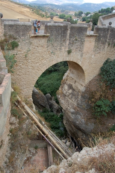 1049 Ronda - Puente viejo