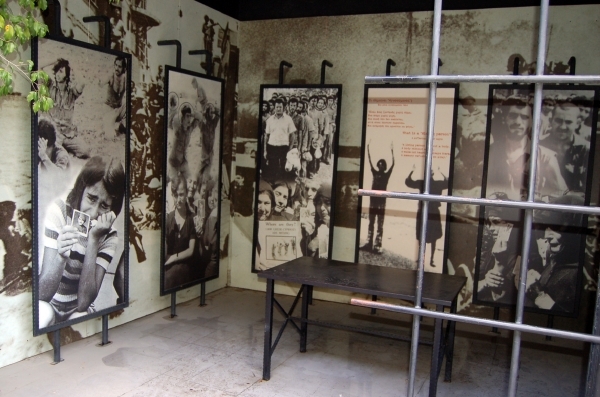 041Cyprus - Nicosia- Ledra straat met de muur Cyprus_Turkije.jpg